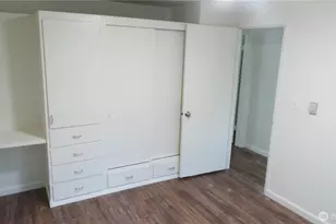 2366 E Yale Ave E, Seattle, WA 98102 - Photo 29