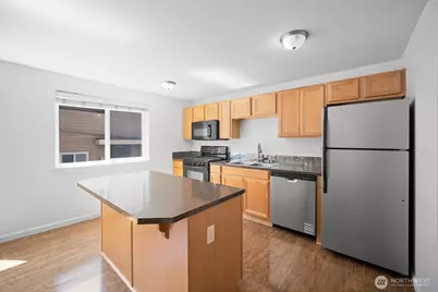 2366 E Yale Avenue E, Seattle, WA 98102 - Photo 17