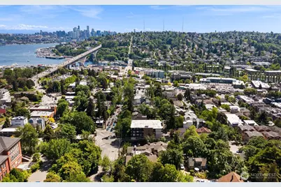 3901 Fremont Avenue N #202, Seattle, WA 98103 - Photo 21
