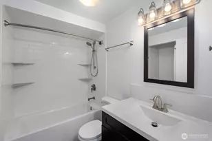 3901 Fremont Ave N, Seattle, WA 98103 - Photo 13