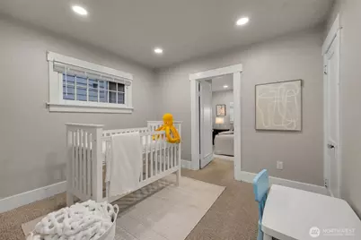 5706 35th Ave NE, Seattle, WA 98105 - Photo 17