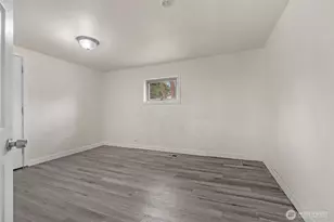 929 Pecks Dr, Everett, WA 98203 - Photo 9