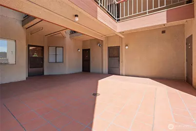 1902 Bridgeport Way W #106, University Place, WA 98466 - Photo 5