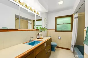 3651 Perkins Ln W, Seattle, WA 98199 - Photo 29