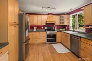 31757 NE 102nd Pl, Carnation, WA 98014 - Photo 9