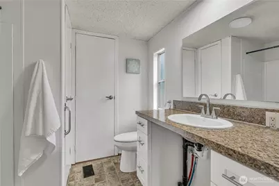 9813 189th Street E, Puyallup, WA 98375 - Photo 13