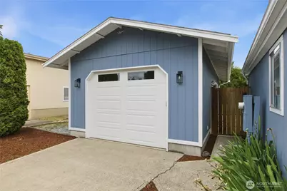 9813 189th Street E, Puyallup, WA 98375 - Photo 19
