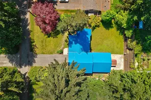 13893 John St NE, Bainbridge Island, WA 98110 - Photo 33