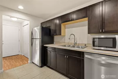 9494 Redmond-Woodinville Road NE #B307, Redmond, WA 98052 - Photo 3