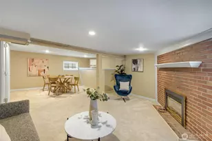 155 Florentia St, Seattle, WA 98109 - Photo 23