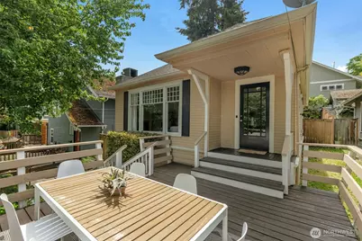 155 Florentia Street, Seattle, WA 98109 - Photo 1