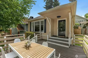 155 Florentia St, Seattle, WA 98109 - Photo 1