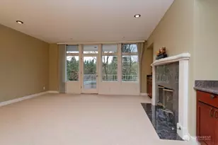 600 Bellevue Way SE, Bellevue, WA 98004 - Photo 17