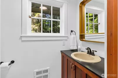 7026 Island Center Road NE, Bainbridge Island, WA 98110 - Photo 35