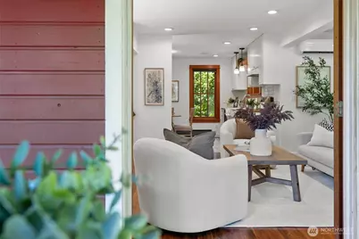 7026 Island Center Road NE, Bainbridge Island, WA 98110 - Photo 15