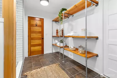 7026 Island Center Road NE, Bainbridge Island, WA 98110 - Photo 37