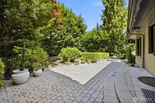 1637 Broadmoor Dr E, Seattle, WA 98112 - Photo 33