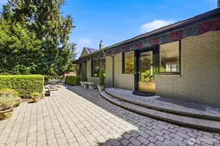1637 Broadmoor Dr E, Seattle, WA 98112 - Photo 31