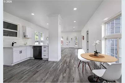 203 Roake Avenue SE, Castle Rock, WA 98611 - Photo 9