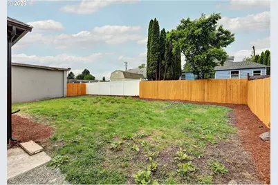 203 Roake Avenue SE, Castle Rock, WA 98611 - Photo 17