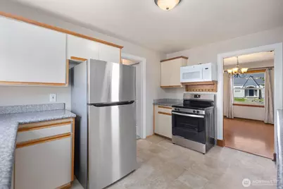 102 S 68th Street, Tacoma, WA 98408 - Photo 13
