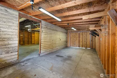 102 S 68th Street, Tacoma, WA 98408 - Photo 37