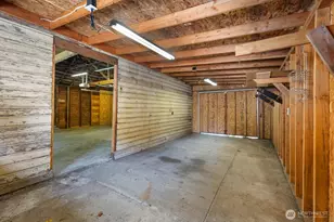 102 S 68th St, Tacoma, WA 98408 - Photo 37