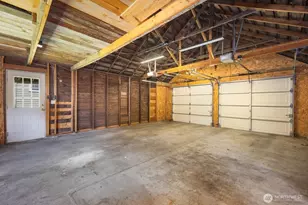 102 S 68th St, Tacoma, WA 98408 - Photo 35