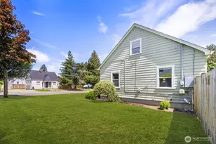 102 S 68th St, Tacoma, WA 98408 - Photo 31