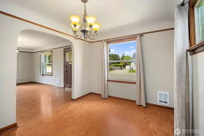 102 S 68th Street, Tacoma, WA 98408 - Photo 11