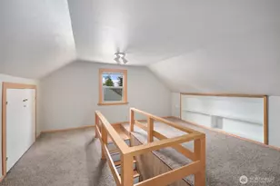102 S 68th St, Tacoma, WA 98408 - Photo 21