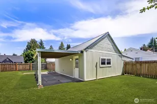 102 S 68th St, Tacoma, WA 98408 - Photo 29
