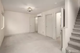 410 W Fulton St, Seattle, WA 98119 - Photo 17