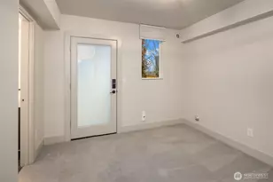 410 W Fulton St, Seattle, WA 98119 - Photo 5