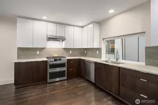 410 W Fulton St, Seattle, WA 98119 - Photo 13