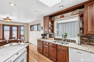 10620 Rainier Ave S, Seattle, WA 98178 - Photo 29