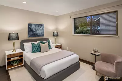 5220 21st Avenue NE #2, Seattle, WA 98105 - Photo 13