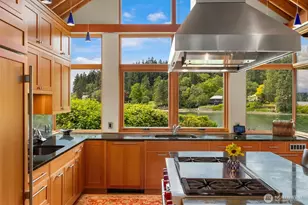 5522 NE Fletcher Landing, Bainbridge Island, WA 98110 - Photo 11