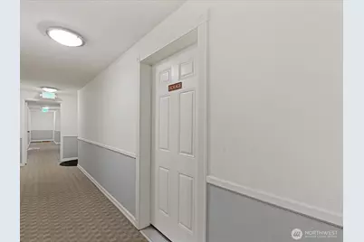 14300 32nd Avenue NE #408, Seattle, WA 98125 - Photo 39