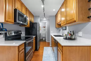14300 32nd Ave NE, Seattle, WA 98125 - Photo 3