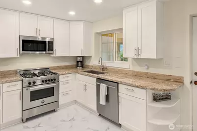 1126 33rd Avenue S, Seattle, WA 98144 - Photo 33