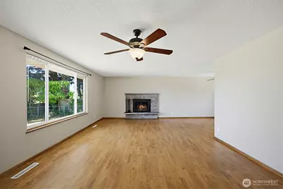 915 S Orchard Street, Tacoma, WA 98465 - Photo 3
