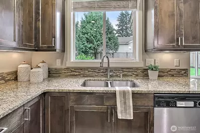 23893 SE 284th Place, Maple Valley, WA 98038 - Photo 13