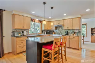 2539 E Lynnwood Dr, Longview, WA 98632 - Photo 9