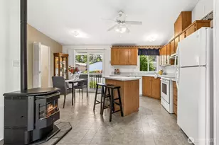 10702 63rd St E, Puyallup, WA 98372 - Photo 13
