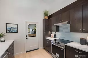 8627 30th Ave SW, Seattle, WA 98126 - Photo 9