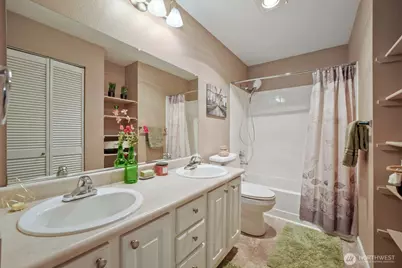 31500 33rd Place SW #C204, Federal Way, WA 98023 - Photo 17