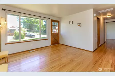 759 3rd Avenue N, Kent, WA 98032 - Photo 9