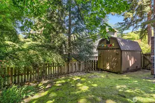13241 SE 57th St, Bellevue, WA 98006 - Photo 35