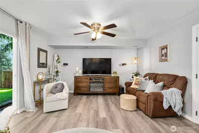 20410 109th Street Ct E, Bonney Lake, WA 98391 - Photo 15